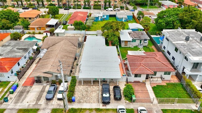 Building Photo - 2953 SW 23rd St