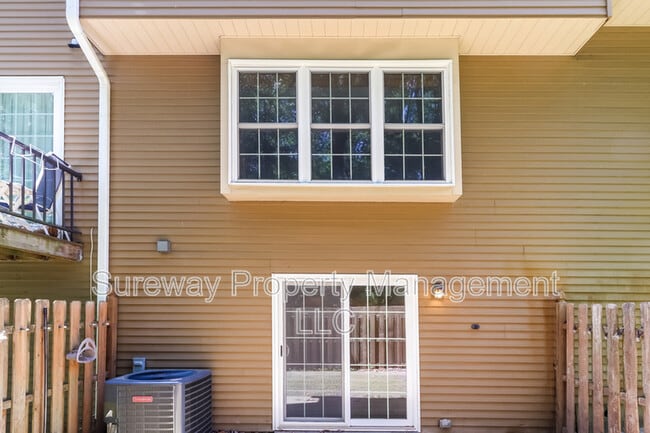 Building Photo - 166 Camber Ln