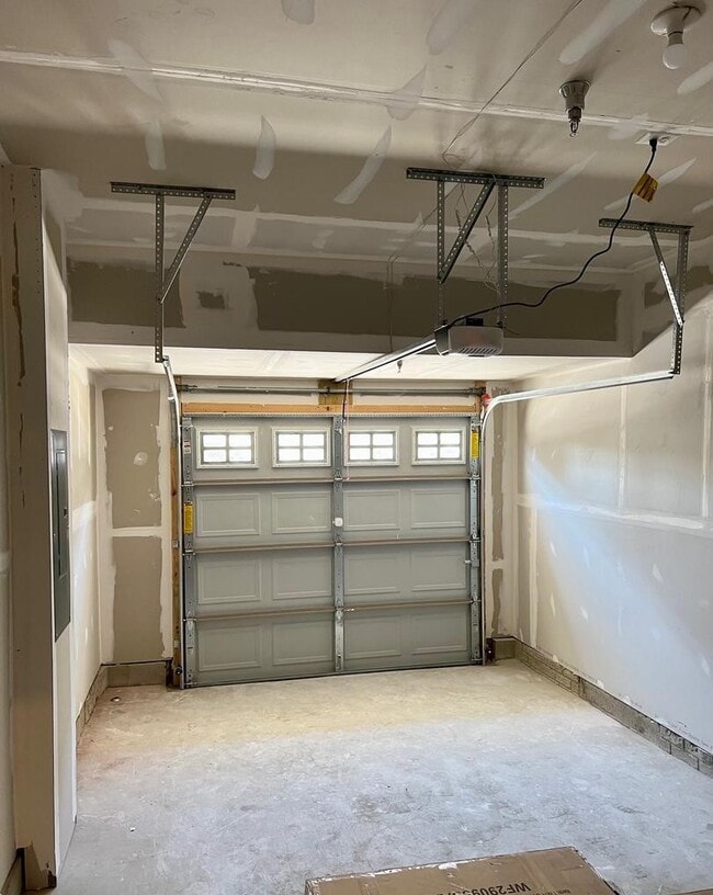 Building Photo - 2343 Stephanie Tessa Ln