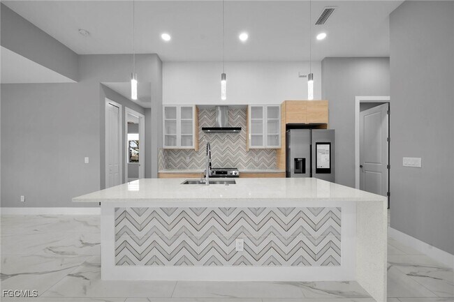 Building Photo - 1201 SW 8th Pl