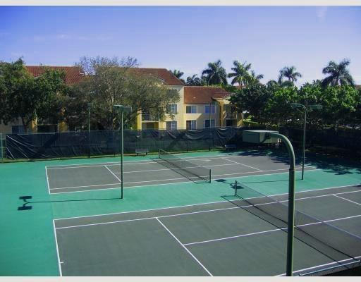 Building Photo - 123 Yacht Club Way