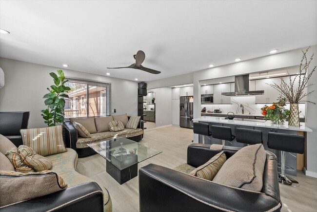 Building Photo - N20W5343 Pierce Ct