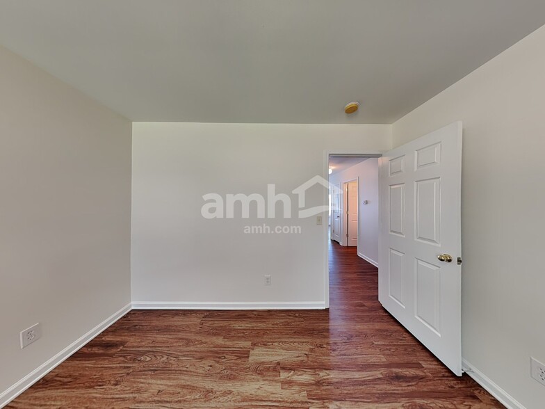 Building Photo - 6726 Centerline Dr