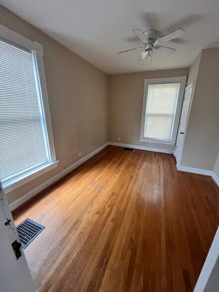 Building Photo - 5908 Cary Ave