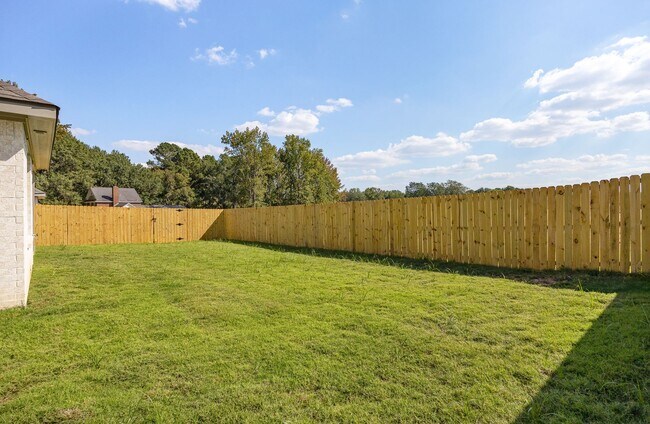 Building Photo - 3198 Dogwood Pk Blvd