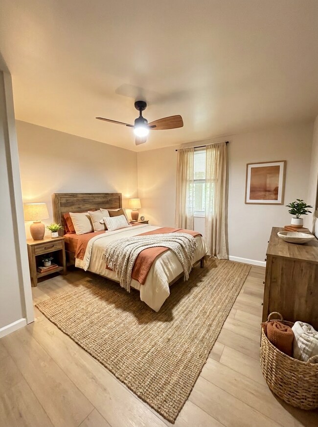 Building Photo - Updated 2BR/1BA in the Heart of Fountain City, Modern Finishes & Everyday Convenience!