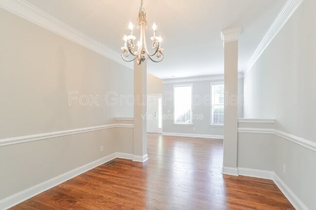 Building Photo - 7356 Sedgebrook Dr W