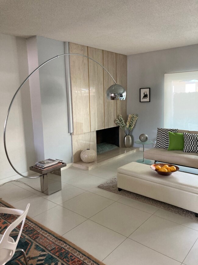 Building Photo - 2522 S Sierra Madre
