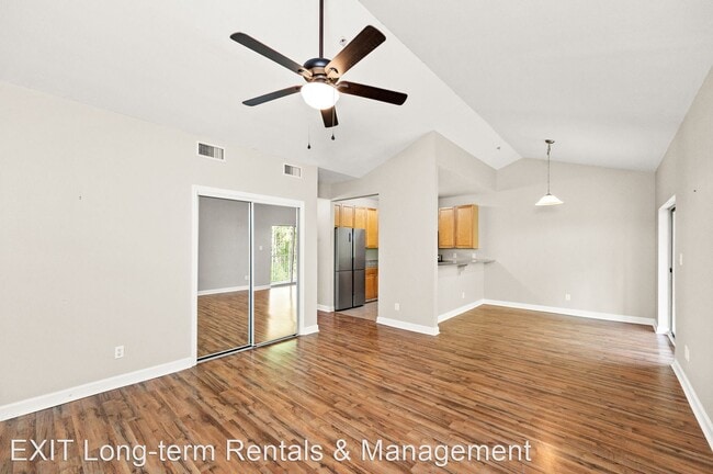 Building Photo - 2 br, 2 bath House - 1701 E. 1st Street Un...