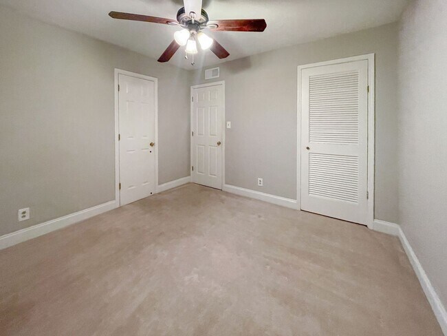 Building Photo - Charming 2 beds 1 bath Condo in Atlanta!