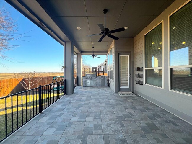 Building Photo - 6124 Teodoro Bend