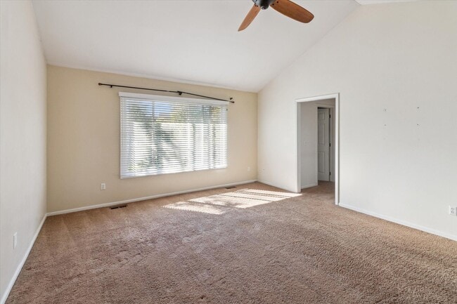 Building Photo - 45443 Glengarry Blvd