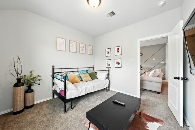 Building Photo - 26507 Grey Sparrow Dr