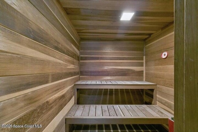 Building Photo - 1305 S Atlantic Ave