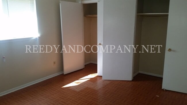 Building Photo - 3990 Ashview Cove