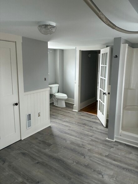 Building Photo - 14 Rochester St