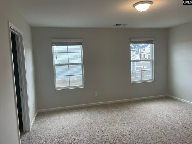 Building Photo - 434 Eclipse Ln