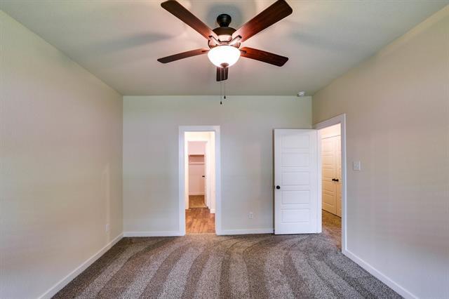 Building Photo - 652 Blackland dr