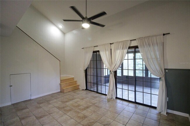 Building Photo - 900 SW 62nd Blvd