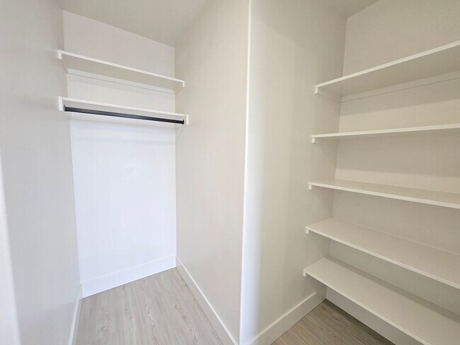 Building Photo - END UNIT- Now Leasing! Brand-New 3 Bed, 2....