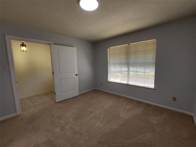 Building Photo - 2604 Buckingham Dr