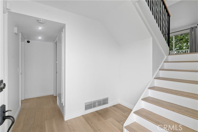 Building Photo - 2010 Barranca