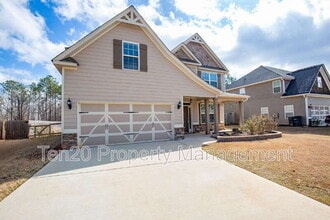 Building Photo - 122 Cedar Wy