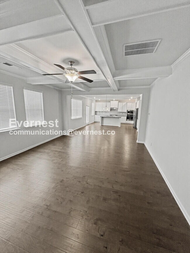 Building Photo - 320 Paxton LN