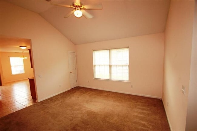 Building Photo - 601 Sherard Cir