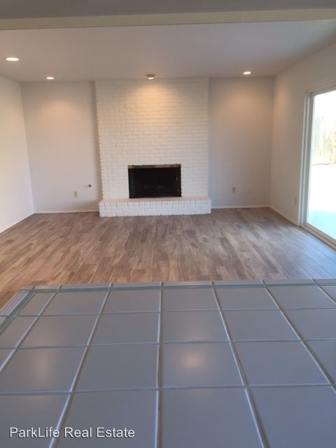 Building Photo - 5965 Lazy Trail Ct