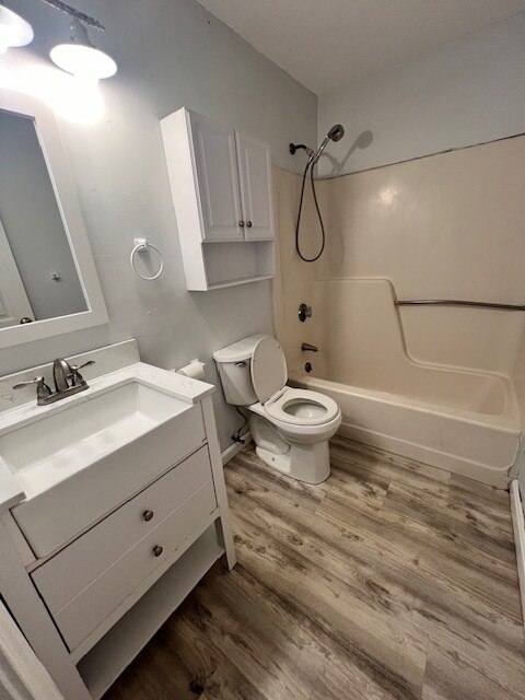 Building Photo - 4 Bridgeview Cir