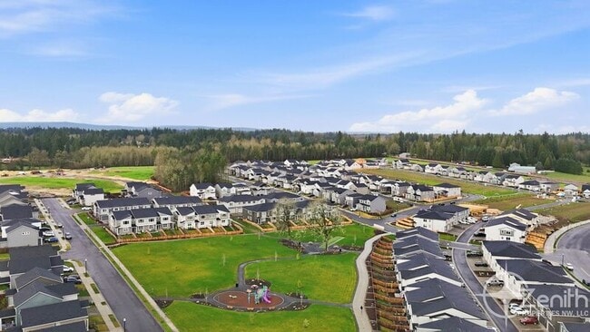 Building Photo - 18212 NE 47th Ave