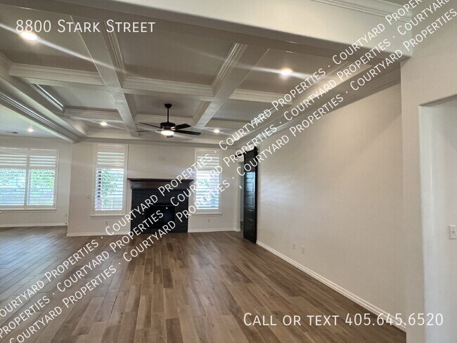 Building Photo - 8800 Stark St