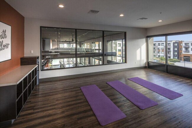 Building Photo - 3639 Haven Ave