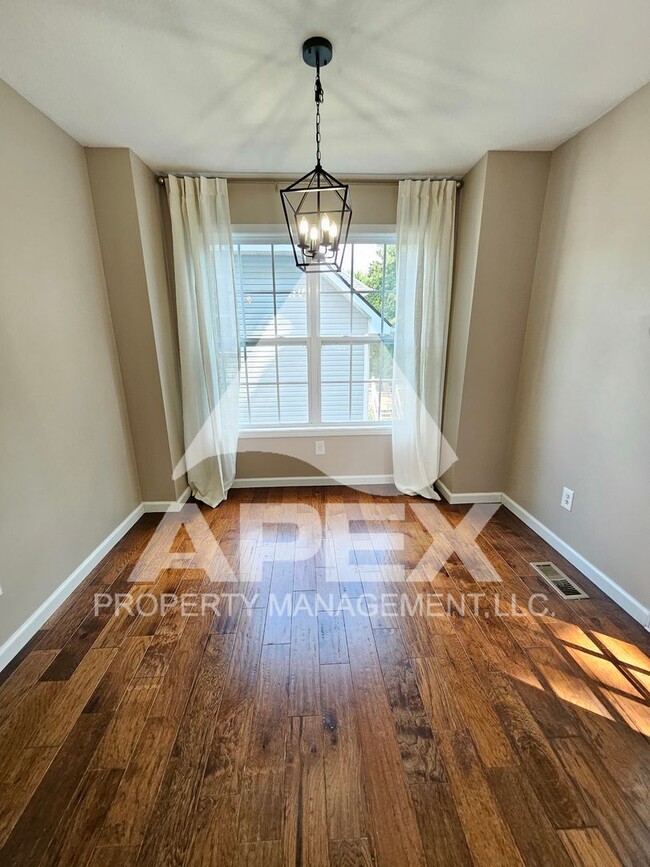 Building Photo - 5826 Wall Flower Ln