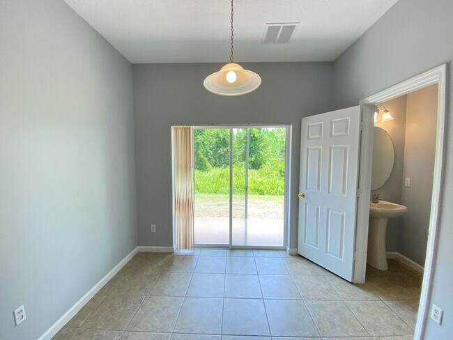 Building Photo - 11931 Great Commission Way