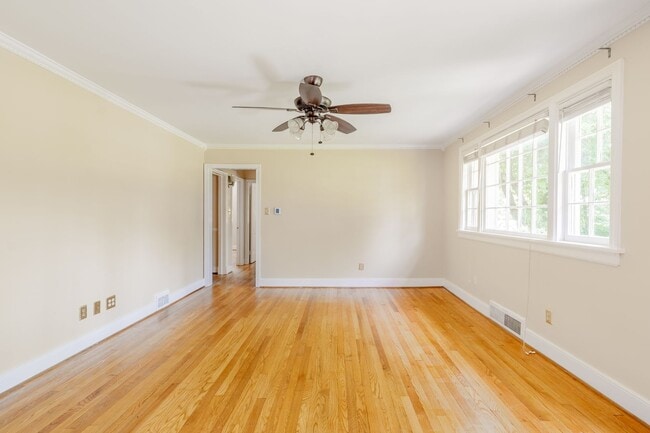 Building Photo - Great Home in the Near West End for Rent