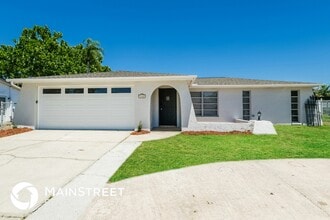 Building Photo - 9426 Legend Ln