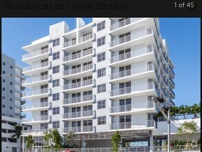 Building Photo - 2560 SW 27th Ave