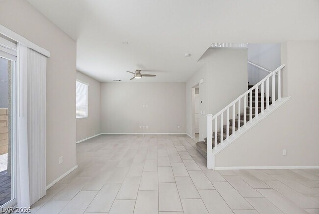 Building Photo - 10661 Sariah Skye Ave