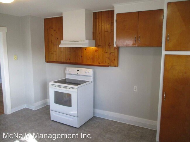 Building Photo - 3 br, 1 bath House - 116 South 46th Street