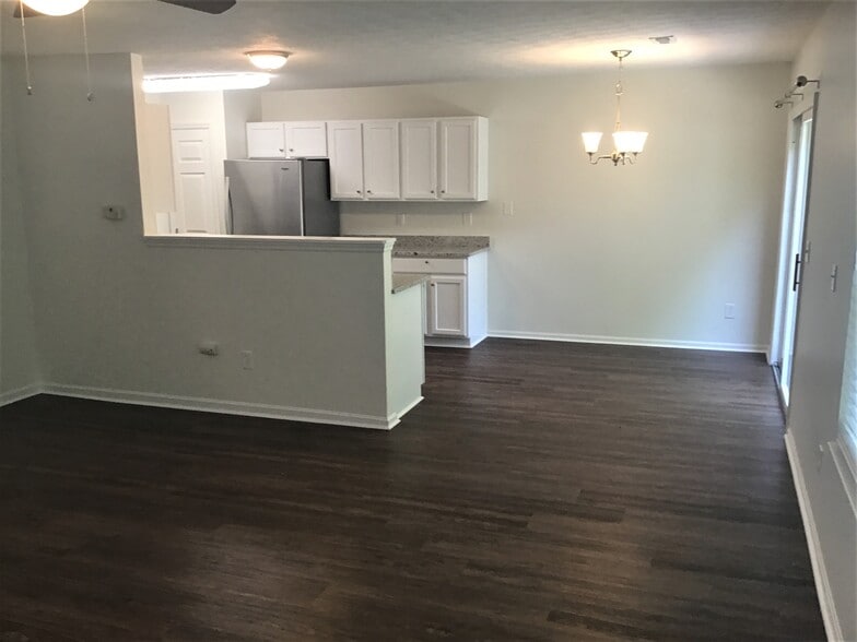 Building Photo - 3096 Stony Hollow Ct