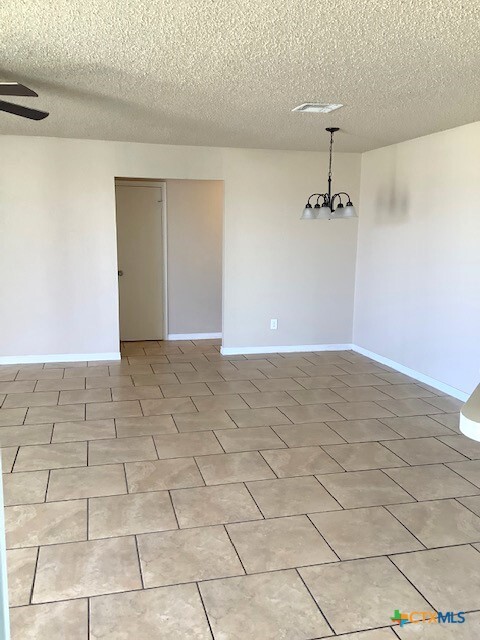 Building Photo - 3001 Indy Dr