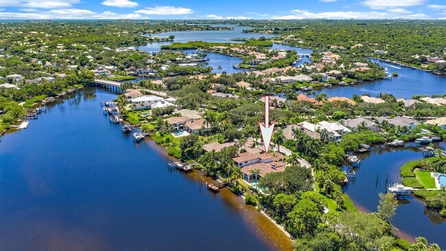 Building Photo - 18669 SE Palm Island Ln