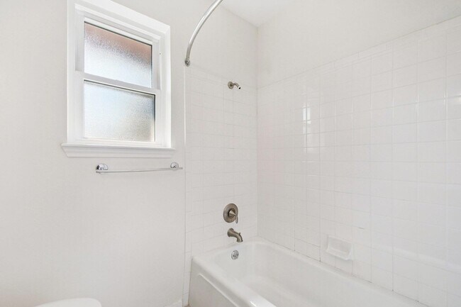 Building Photo - 2505 Comburg Castle Way