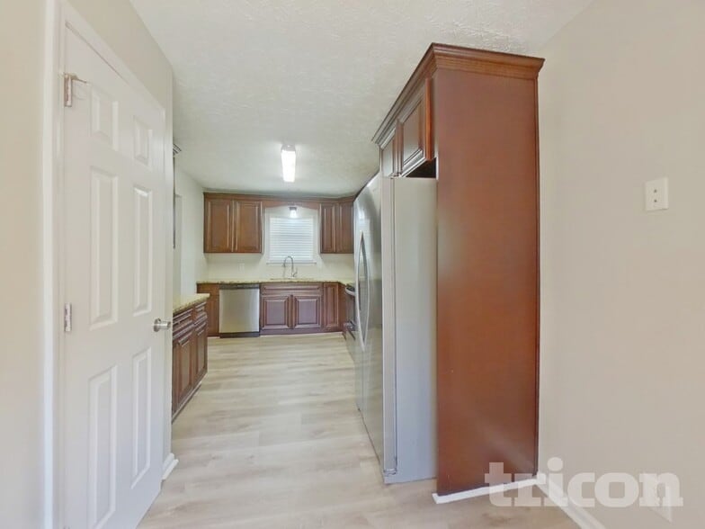 Building Photo - 45 Brighton Dr