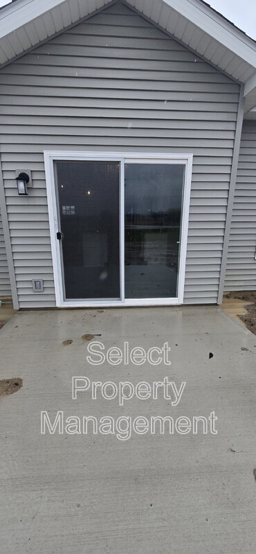 Building Photo - 8792 Elmont Cv