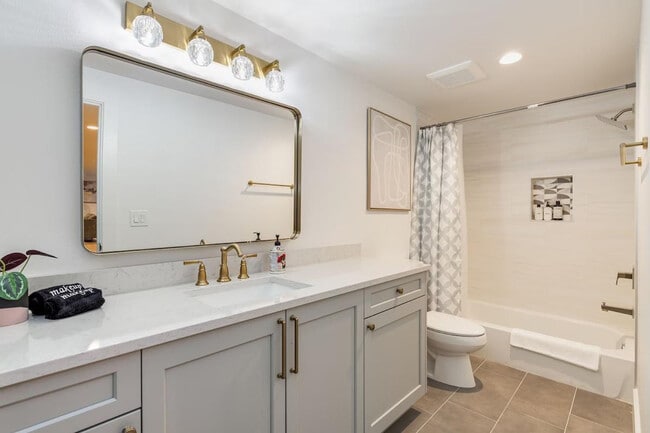 Building Photo - 115 110th Pl SE