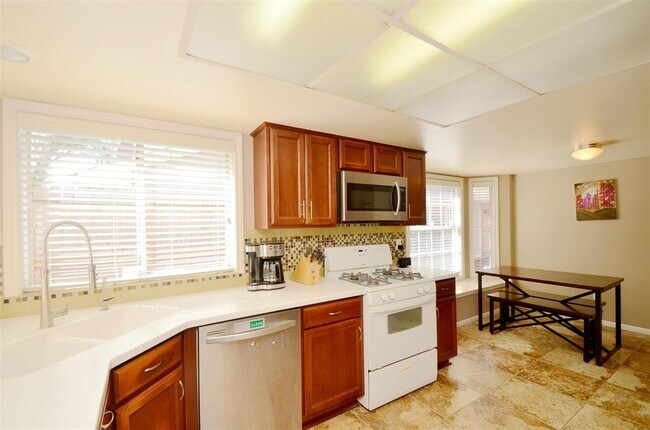 Building Photo - 3307 Long Hollow Ct