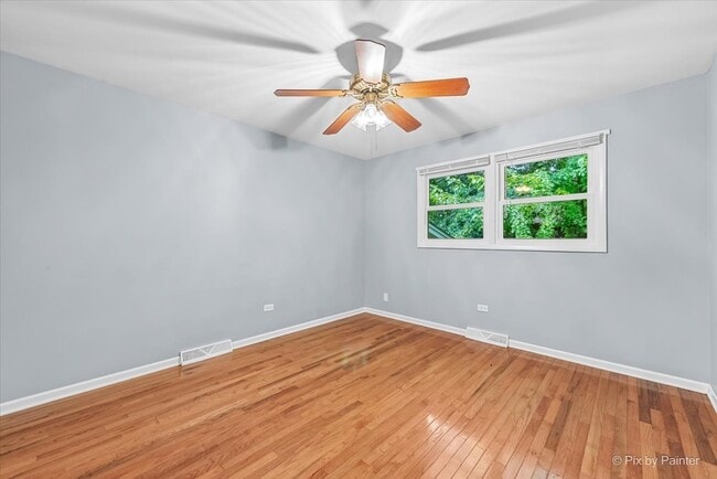 Building Photo - 485 N Airlite St